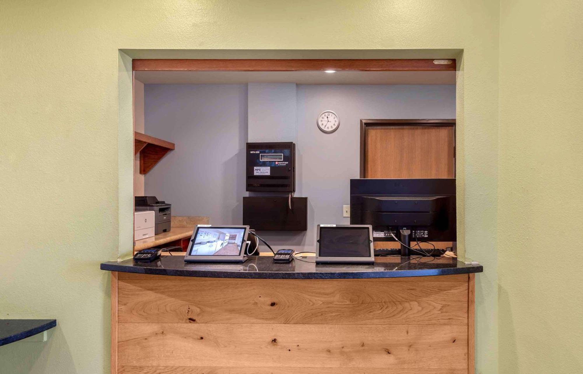 Extended Stay America Select Suites - Colorado Springs - Airport Exterior foto